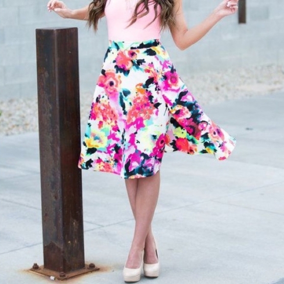 Bright Floral A-Line Midi Skirt – Vibrant Watercolor Print, High Waist Size S - Picture 1 of 7